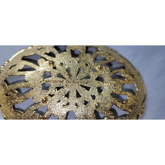 American Tack & Hardware 1968 Gold Filigree 4.5" x 3.5" Soap Dish Set Vintage - Picture 6 of 6